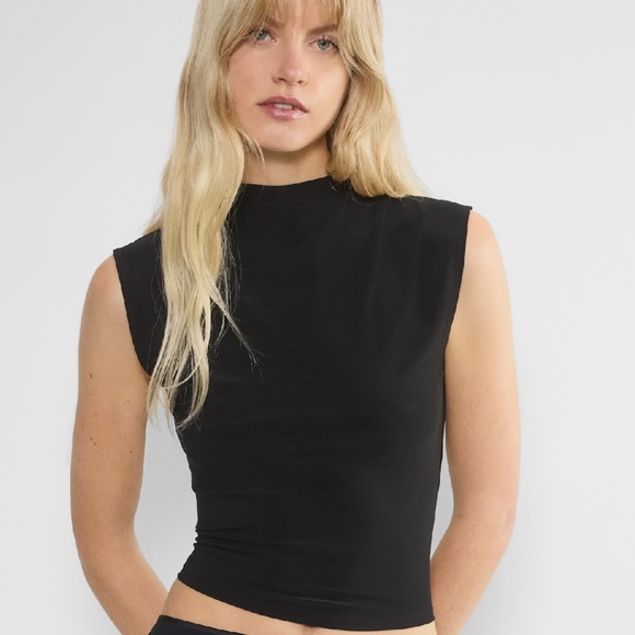 Aritzia Wilfred Smooth Matter Botanist Tank, Medium - Picture 1 of 6